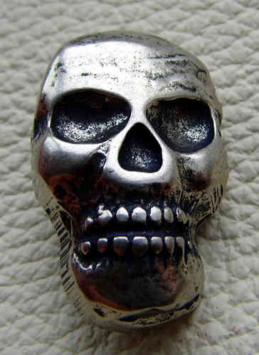 Zierniete "Piraten Totenkopf" Farbe Messing oder Silber
