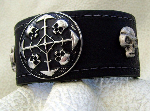 Armband "Circles of Skull "